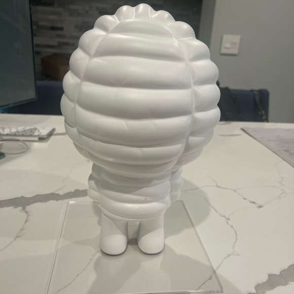 Brand new Moncler pupazzo figure - Picture 2 of 2